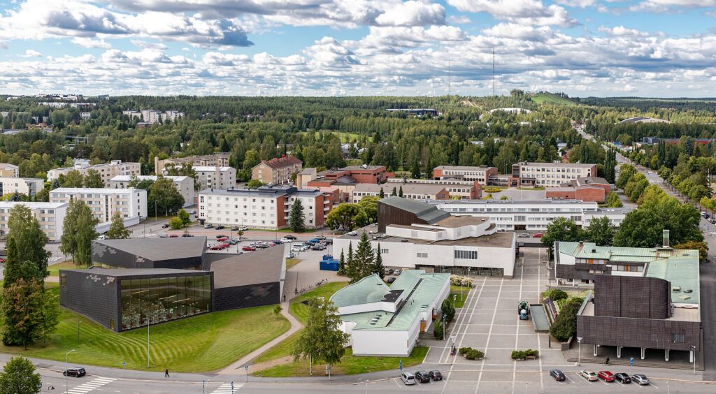 Seinäjoki_library,_city_hall_and_theater_from_bell_tower_of_Lakeuden_risti_02